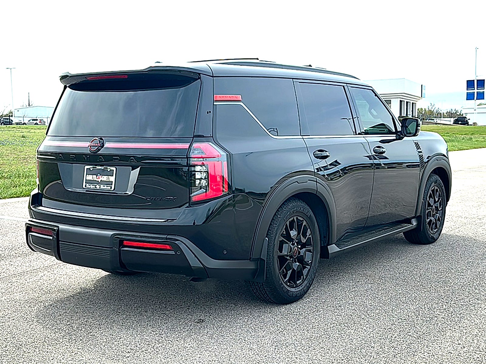 2025 Nissan Armada PRO-4X 4WD