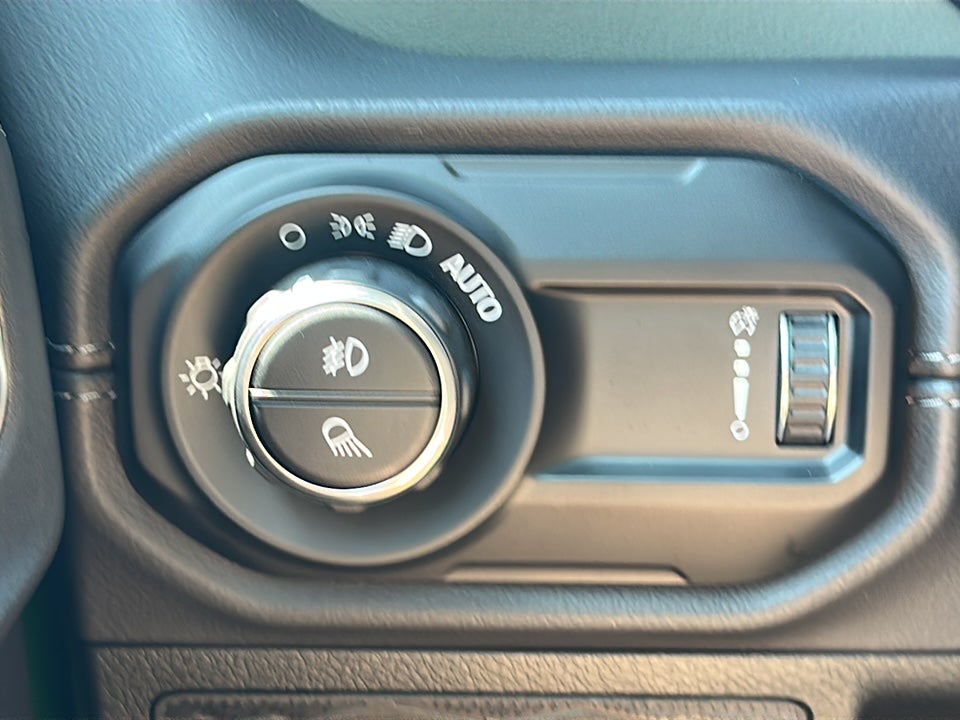 2025 Jeep Gladiator Mojave X