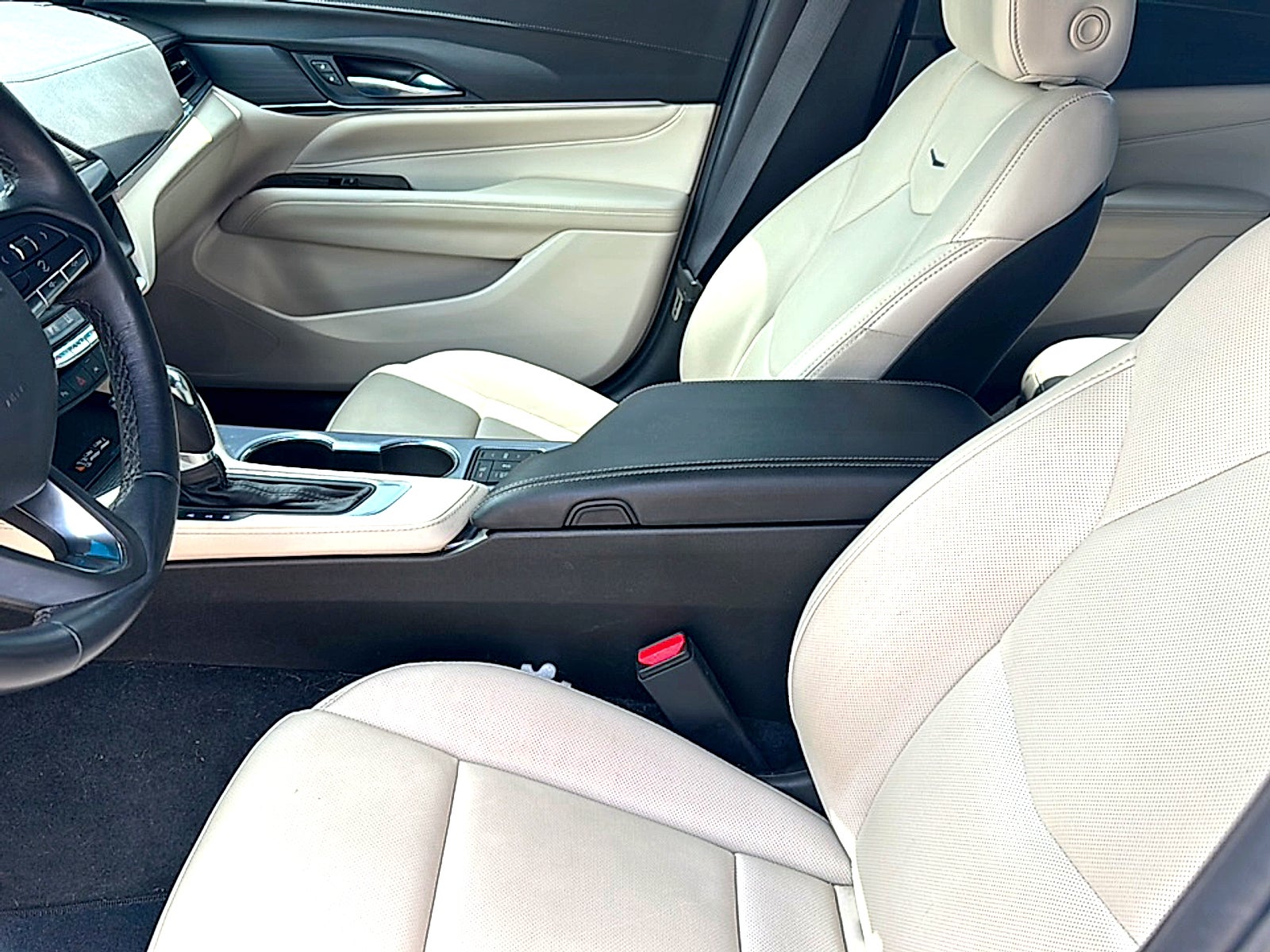 2023 Cadillac CT4 Premium Luxury