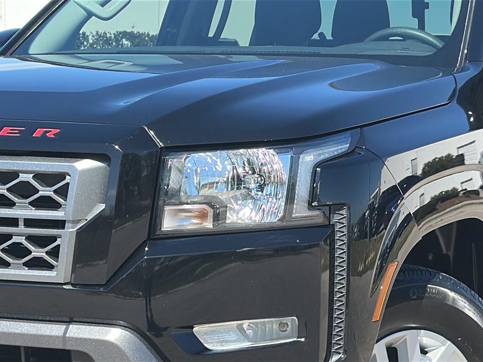 2023 Nissan Frontier Crew Cab SV 4x2