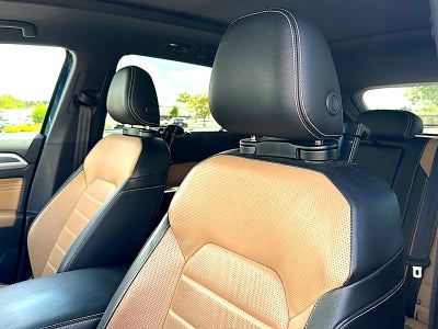 2022 Volkswagen Atlas Cross Sport 3.6L V6 SEL Premium R-Line