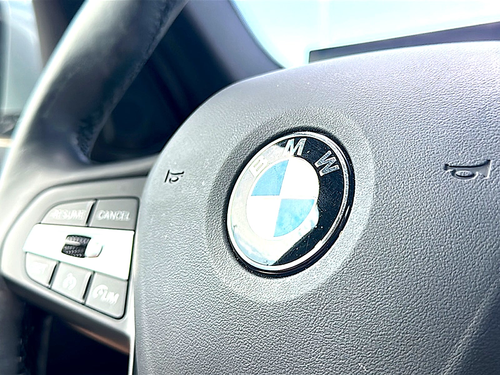 2024 BMW 3 Series 330i