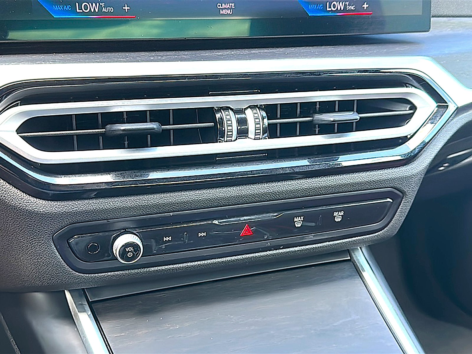 2024 BMW 3 Series 330i