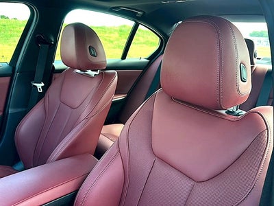 2024 BMW 3 Series 330i