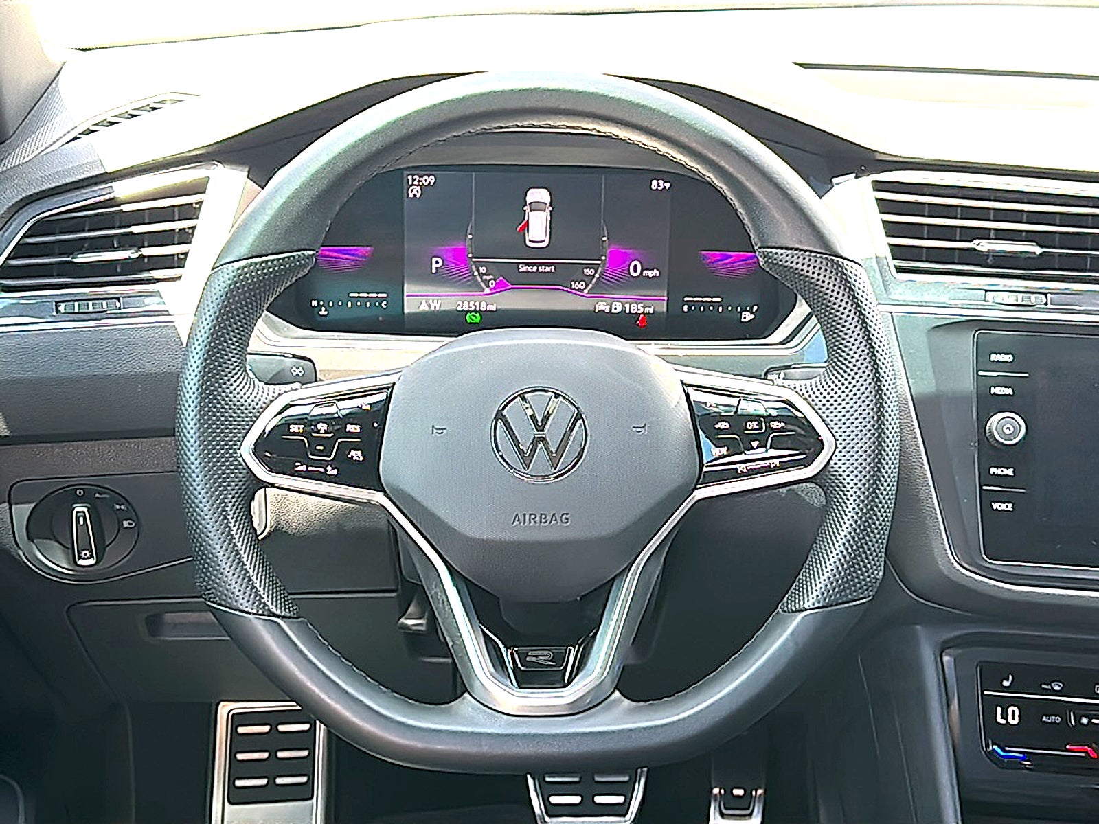 2023 Volkswagen Tiguan SE R-Line Black
