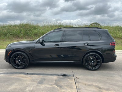 2024 BMW X7 xDrive40i