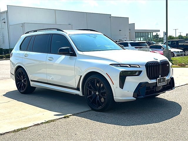 2025 BMW X7 M60i