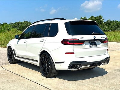 2025 BMW X7 M60i