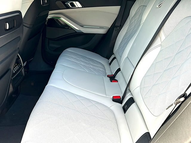 2026 BMW X6 M60i