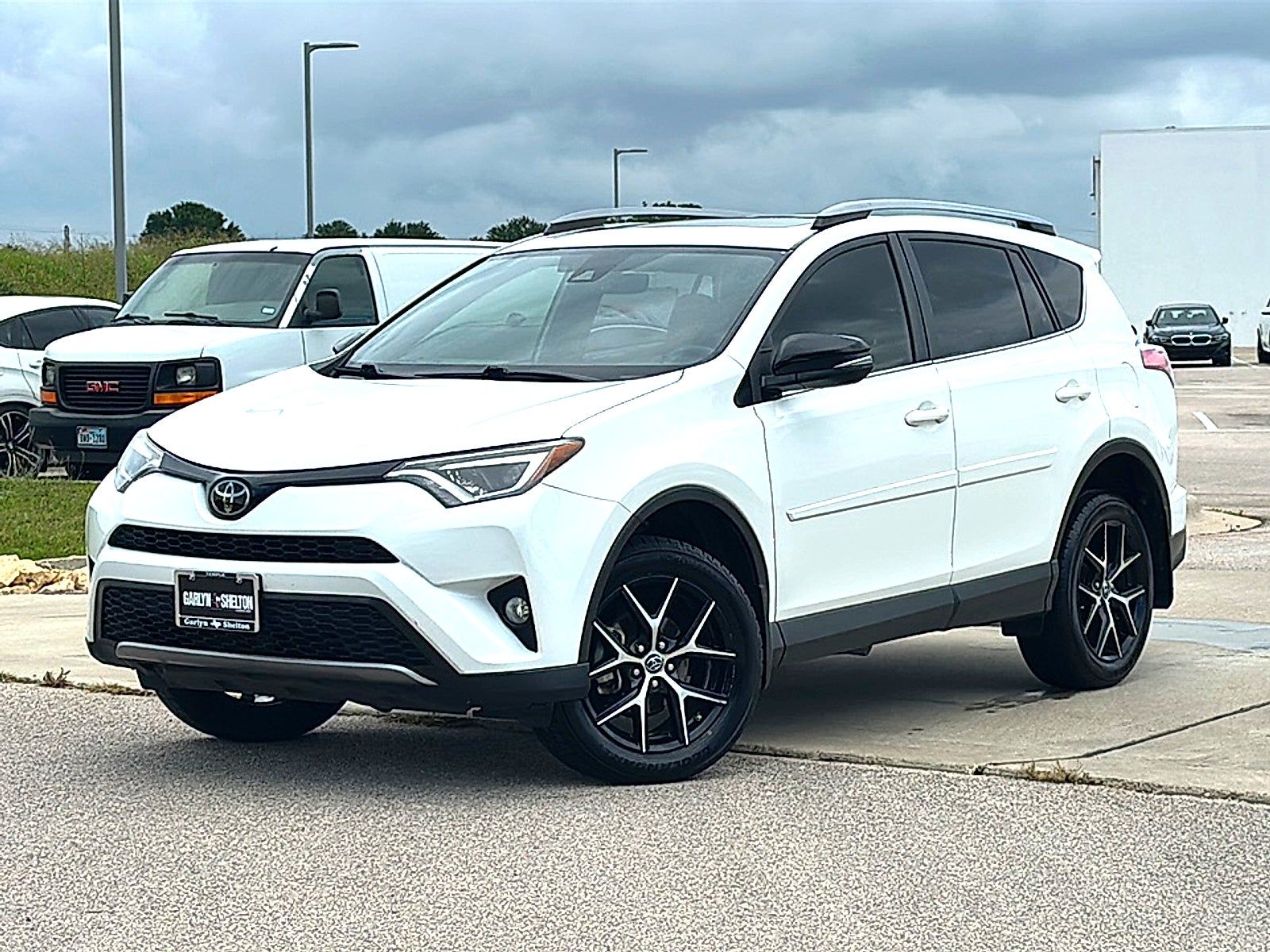 2018 Toyota RAV4 SE