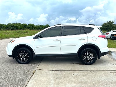 2018 Toyota RAV4 SE