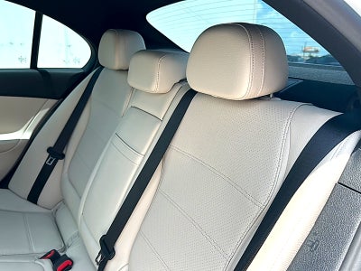 2025 Mercedes-Benz C 300 C 300