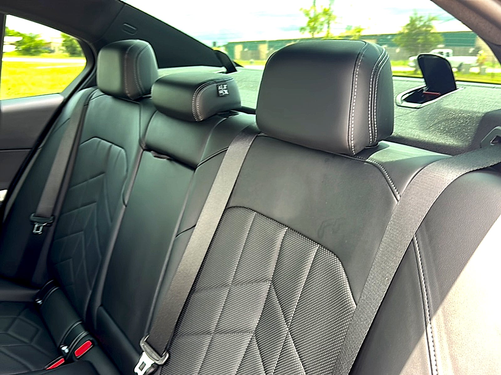 2025 BMW 5 Series 530i