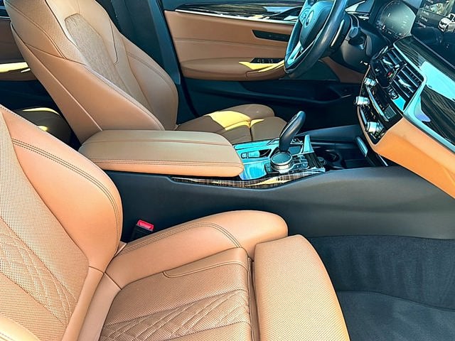 2023 BMW 5 Series 530i
