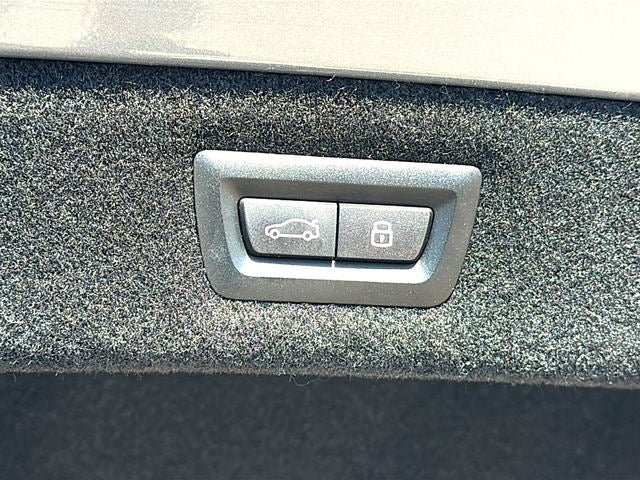 2024 BMW 8 Series 840i