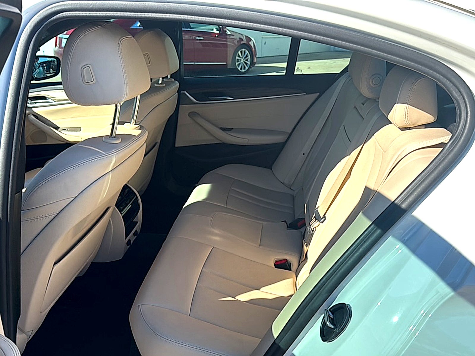 2019 BMW 5 Series 530i