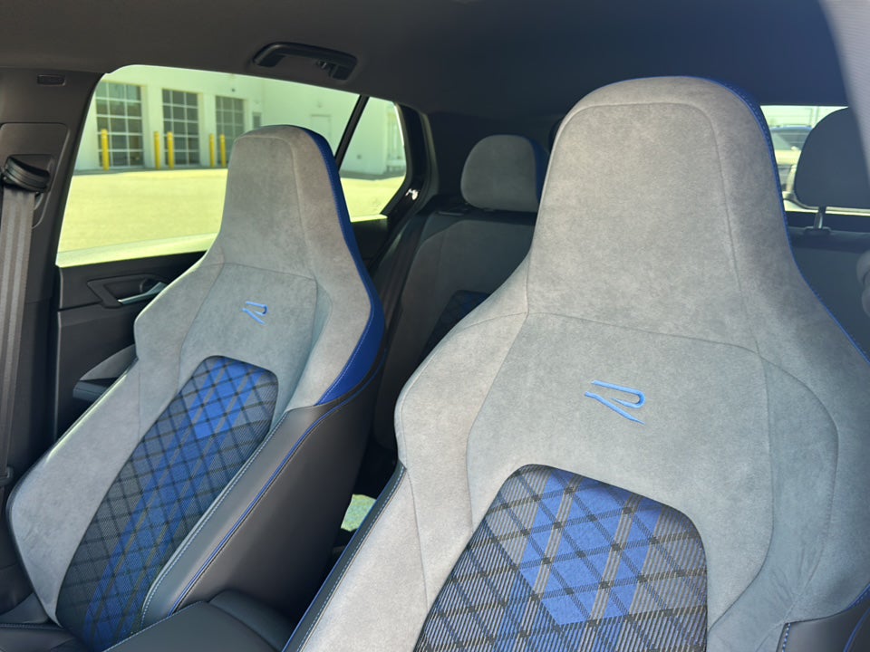 2025 Volkswagen Golf R 2.0T Black Edition