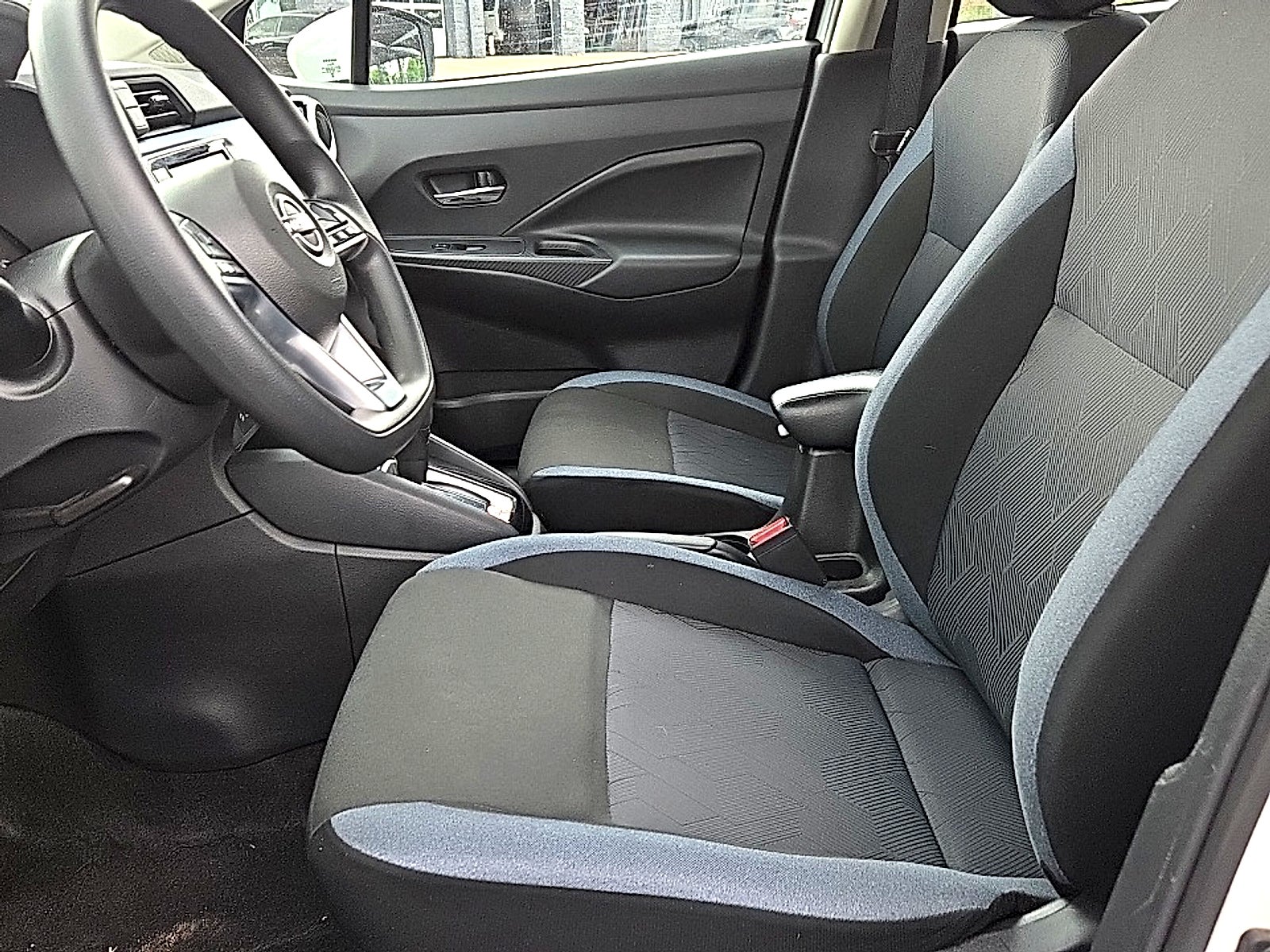 2024 Nissan VERSA Base