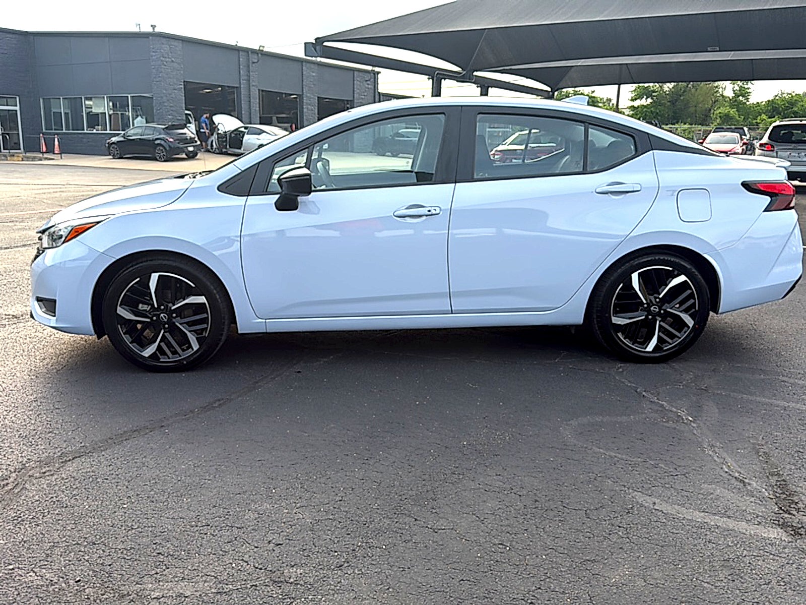 2024 Nissan VERSA Base